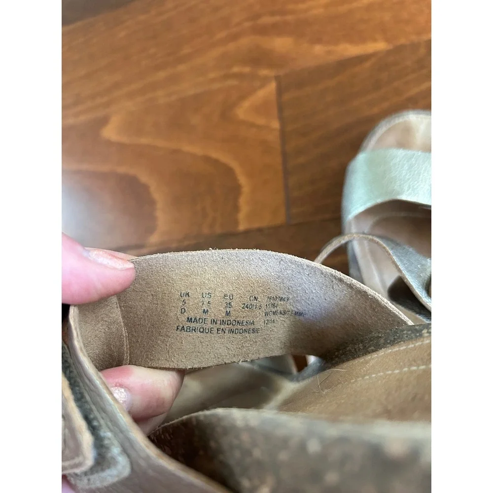 Clarks artisan petrina